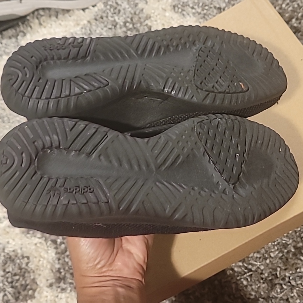 Adidas - Picture 4 of 6